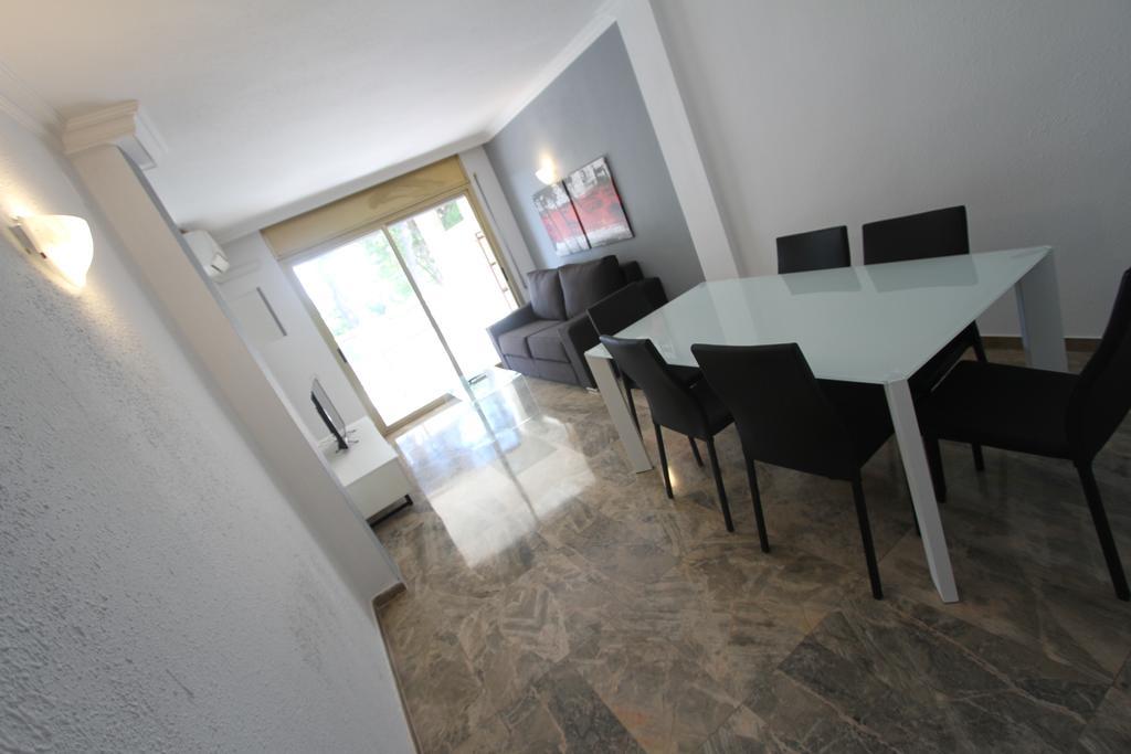 For A Stay Cala Dorada 萨洛 外观 照片